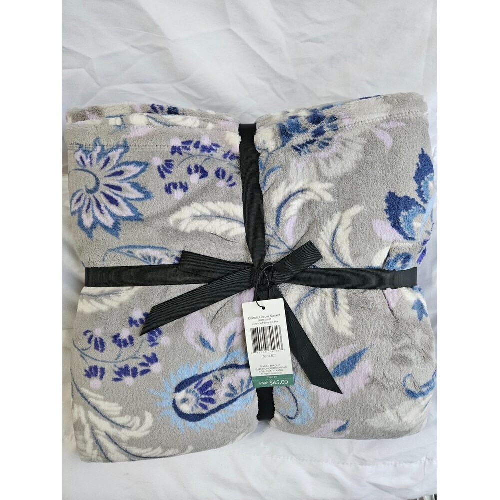 NWT‎ Vera Bradley Essential Throw Blanket Venetian Paisley Ice Blue NEW Gray - Picture 4 of 6